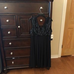 Black sparkly cocktail dress NWT